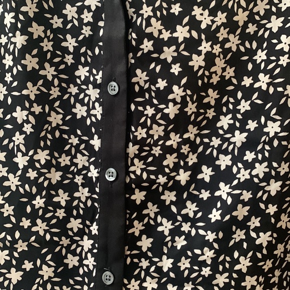 Ann Taylor Blouse - Size L - Picture 3 of 4